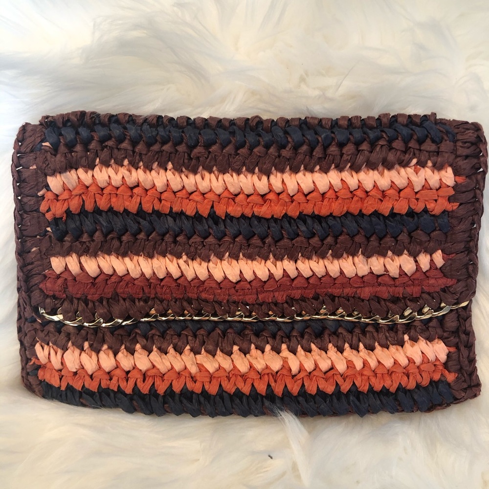 Forever 21 small straw clutch